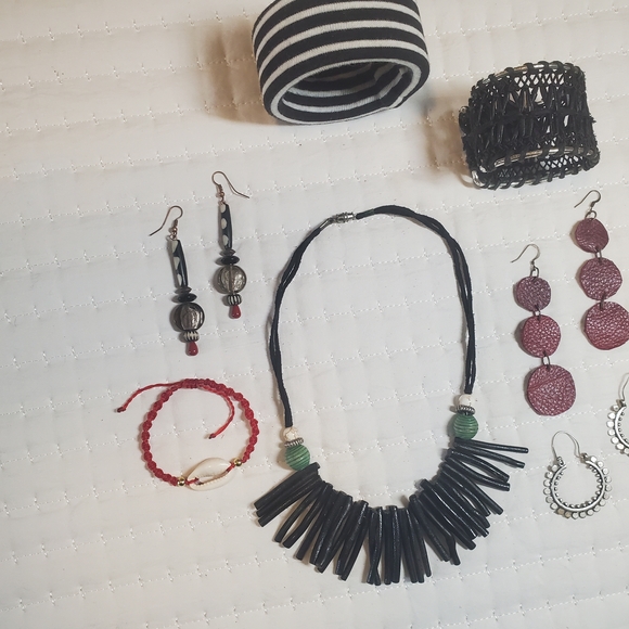 Funky Boho Black And Silver Jewelry Set - Picture 3 of 15